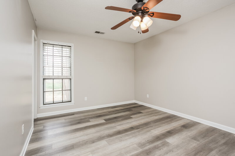 2,130/Mo, 6070 Halstead St Bartlett, TN 38134 Main Bedroom View