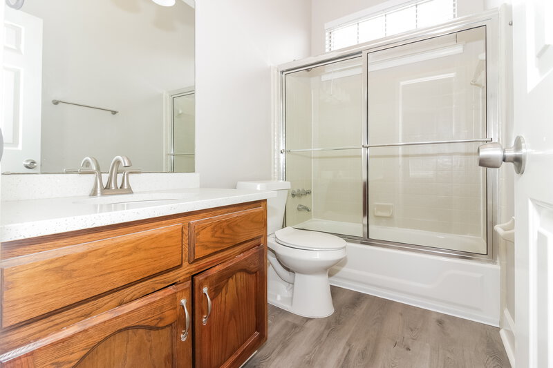 1,840/Mo, 4371 Bunker Hill Dr Memphis, TN 38125 Bathroom View