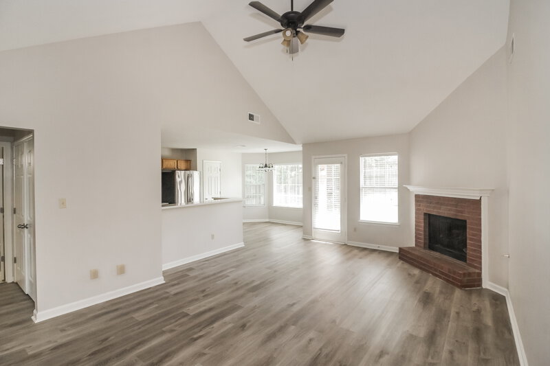 1,855/Mo, 6987 Country Walk Dr Cordova, TN 38018 Living Room View 2