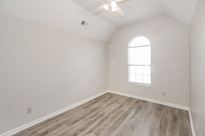 1,855/Mo, 6987 Country Walk Dr Cordova, TN 38018 Bedroom View 2