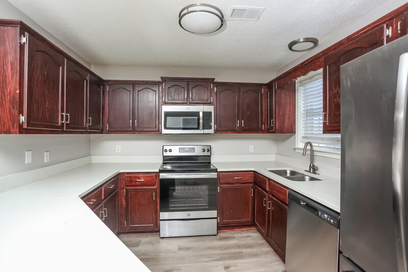 2,005/Mo, 9857 Morgan Manor Dr Olive Branch, MS 38654 Kitchen View