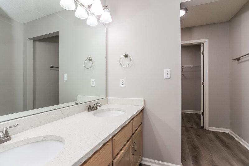 2,005/Mo, 9857 Morgan Manor Dr Olive Branch, MS 38654 Main Bathroom View 2