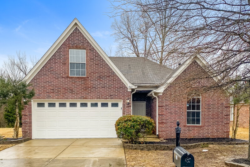 1,800/Mo, 842 Parham Cir Southaven, MS 38671 External View