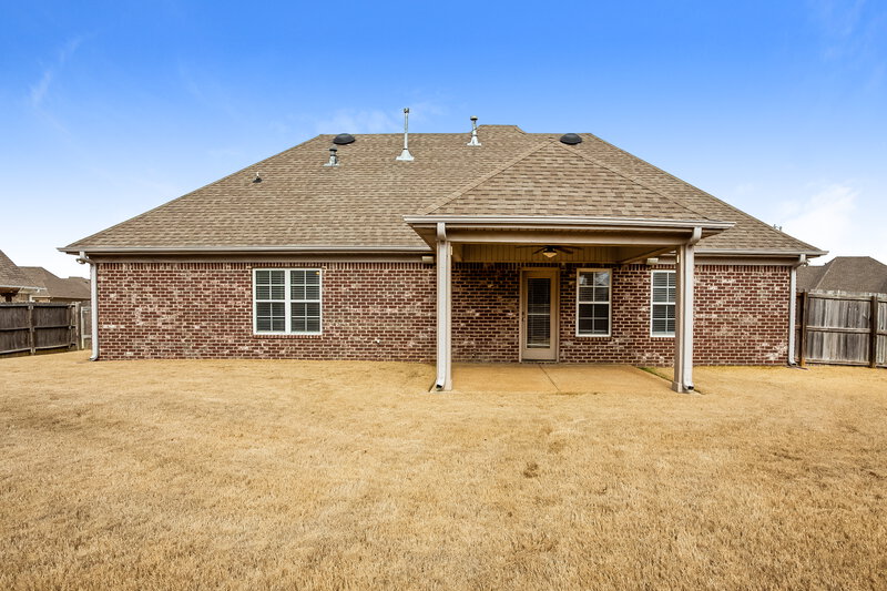 1,815/Mo, 3099 Greenhouse Dr Southaven, MS 38672 Rear View