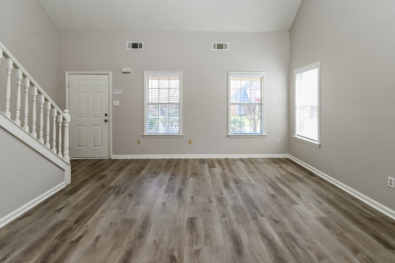 2,175/Mo, 1029 Appling Meadow Dr Cordova, TN 38018 Living Room View 2