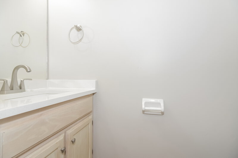 2,620/Mo, 4077 Course View Dr Bartlett, TN 38135 Bathroom View 2