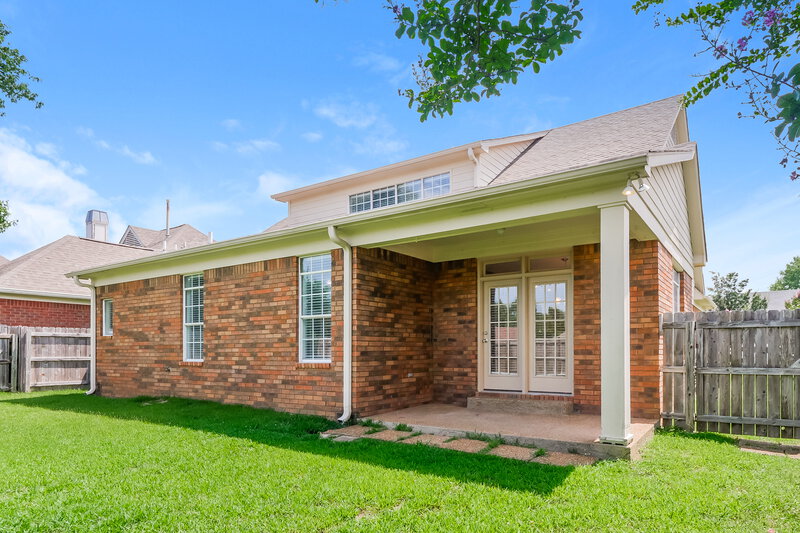 2,345/Mo, 4077 Course View Dr Bartlett, TN 38135 Rear View 2