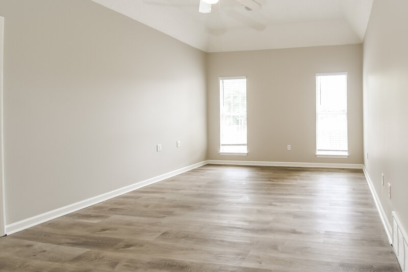 2,250/Mo, 1626 Brentwood Trce Southaven, MS 38671 Main Bedroom View 2