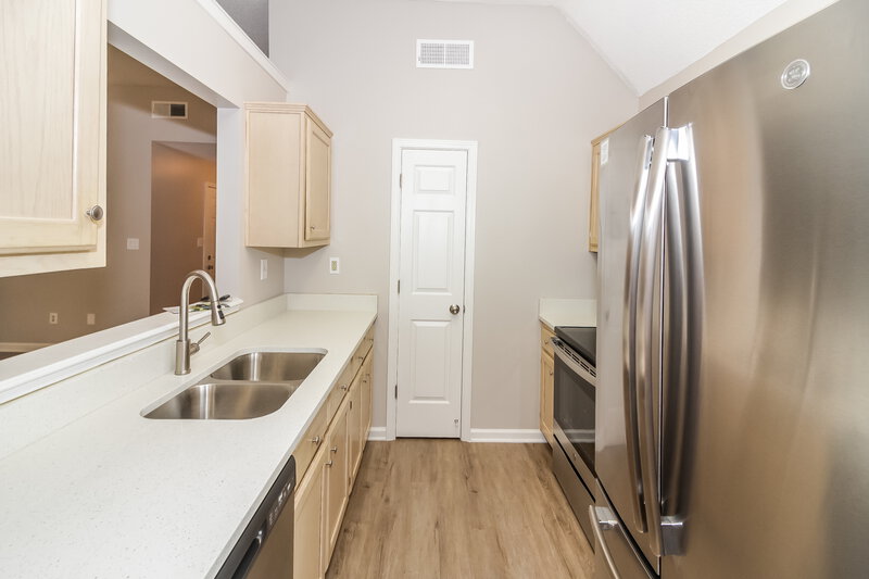 2,170/Mo, 5618 Steffani Dr Southaven, MS 38671 Kitchen View