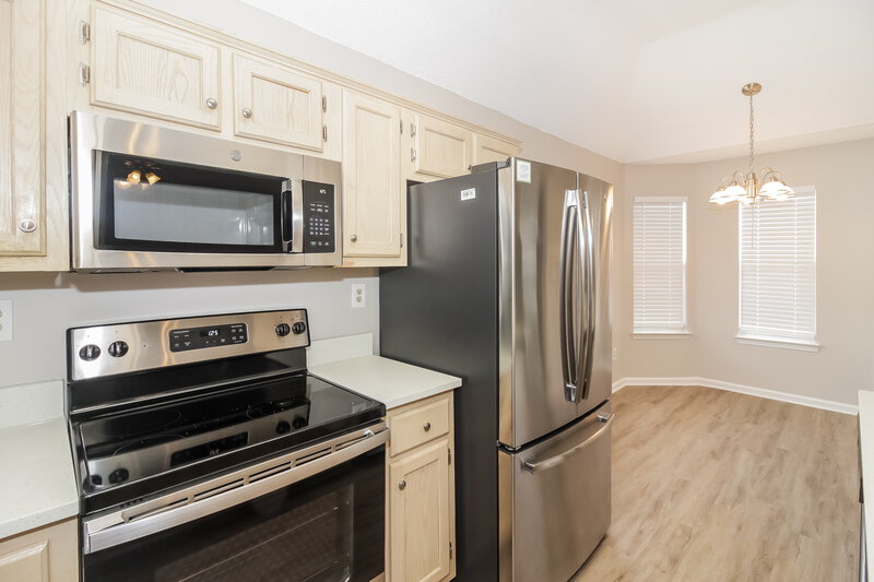 2,170/Mo, 5618 Steffani Dr Southaven, MS 38671 Kitchen View 2