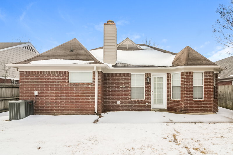 2,170/Mo, 5618 Steffani Dr Southaven, MS 38671 Rear View 2