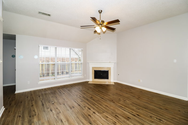 1,955/Mo, 6412 Quail Ridge Dr Bartlett, TN 38135 Living Room View