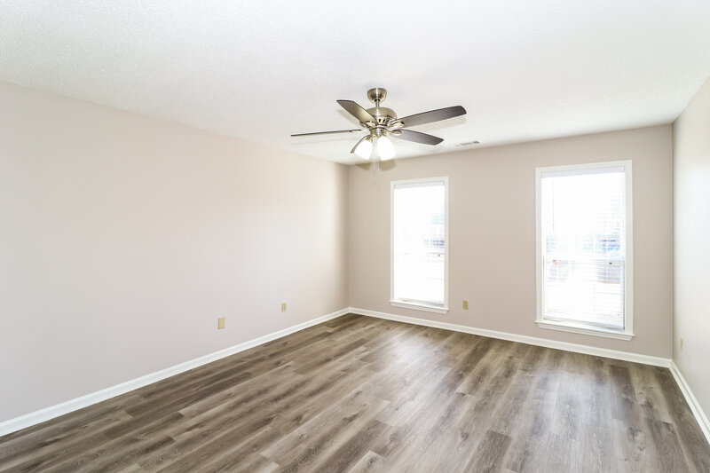 2,350/Mo, 8262 Red Creek Dr Cordova, TN 38016 Main Bedroom View