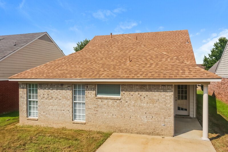 2,690/Mo, 5386 Kristy Ln Southaven, MS 38671 Rear View