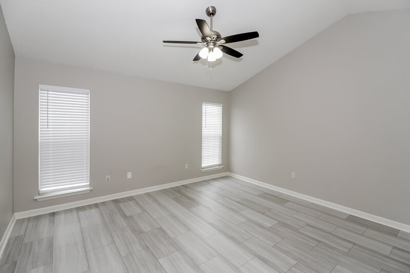 2,070/Mo, 8052 Mary Payton Dr Southaven, MS 38671 Main Bedroom View