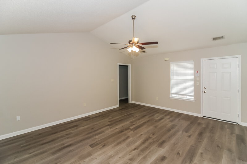 2,690/Mo, 10734 Ridgefield Dr Olive Branch, MS 38654 Living Room View