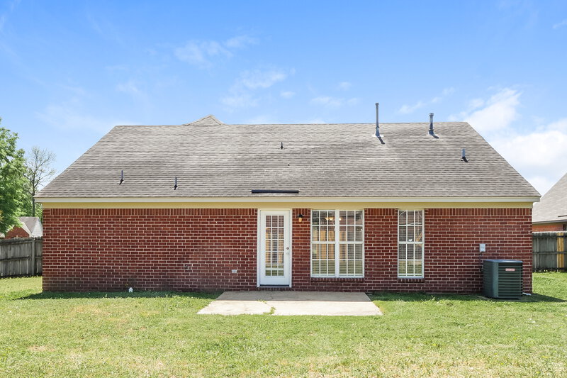 1,905/Mo, 10734 Ridgefield Dr Olive Branch, MS 38654 Rear View
