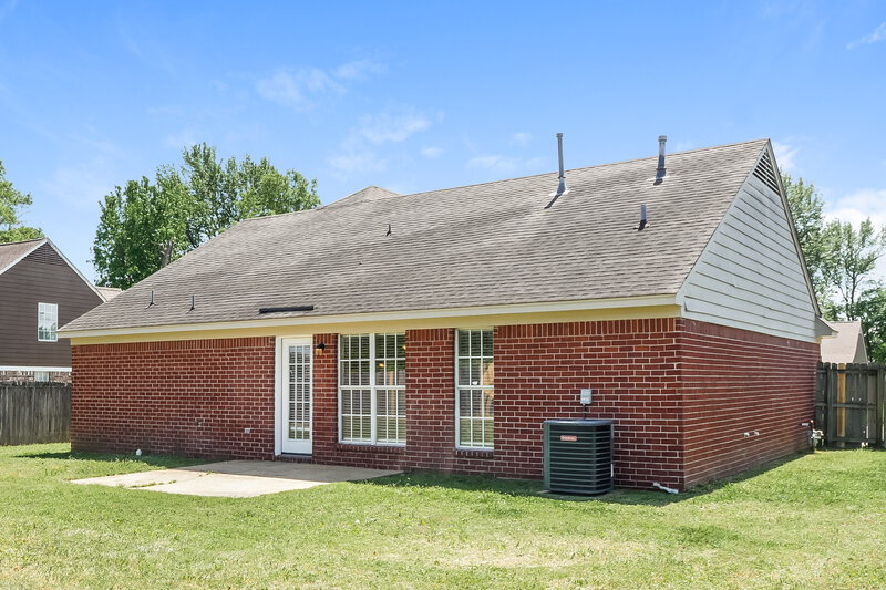 1,905/Mo, 10734 Ridgefield Dr Olive Branch, MS 38654 Rear View 2