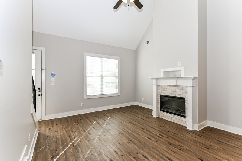 2,195/Mo, 2701 Maple Hill Dr Nesbit, MS 38651 Living Room View 2