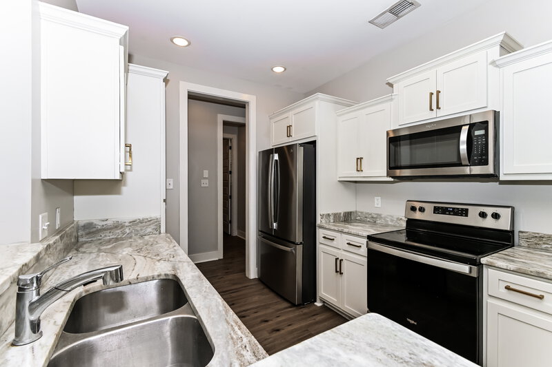 2,195/Mo, 2701 Maple Hill Dr Nesbit, MS 38651 Kitchen View