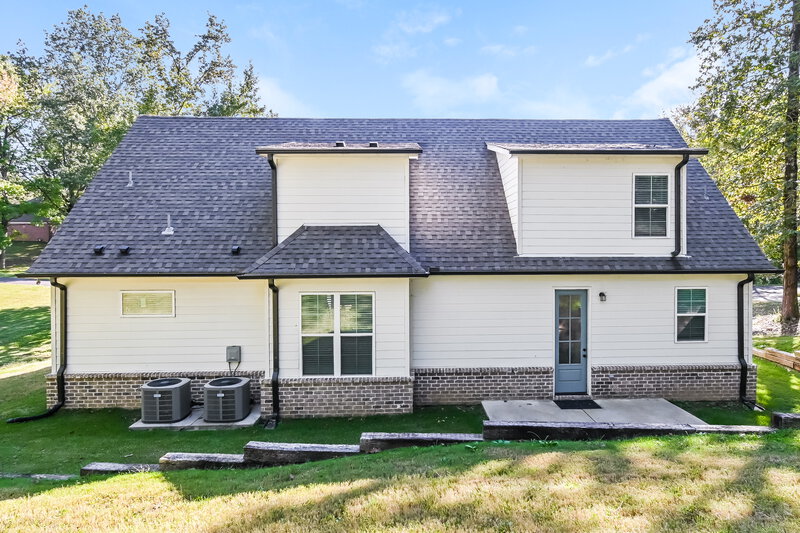 2,195/Mo, 2701 Maple Hill Dr Nesbit, MS 38651 Rear View