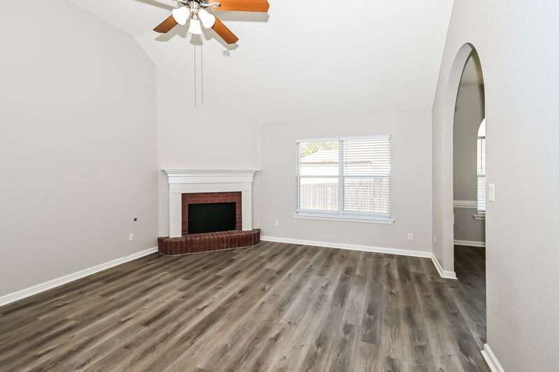 2,990/Mo, 9946 Rachel Shea Ave Olive Branch, MS 38654 Living Room View