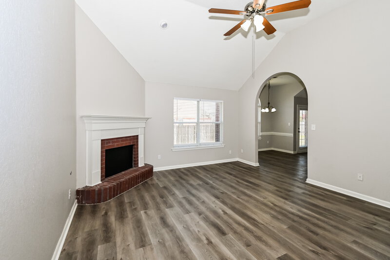 2,990/Mo, 9946 Rachel Shea Ave Olive Branch, MS 38654 Living Room View 2