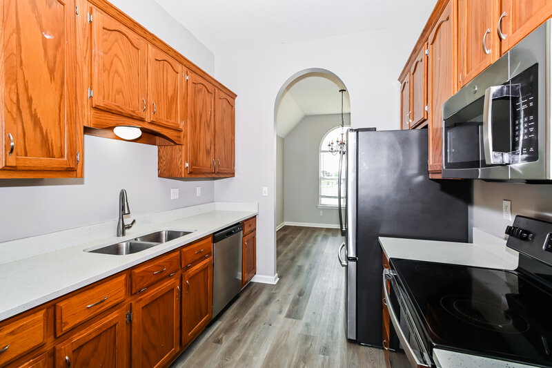 2,990/Mo, 9946 Rachel Shea Ave Olive Branch, MS 38654 Kitchen View 2