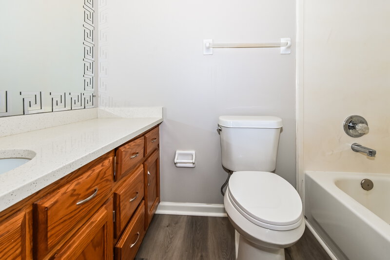 2,990/Mo, 9946 Rachel Shea Ave Olive Branch, MS 38654 Bathroom View