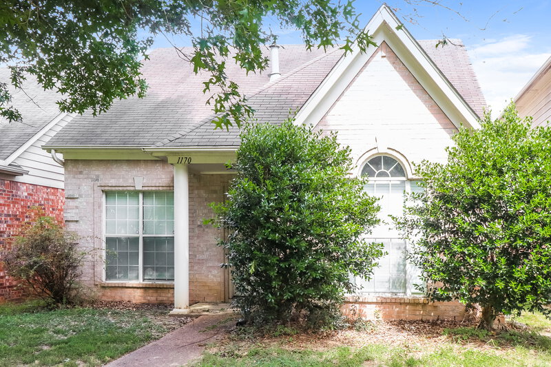 1,585/Mo, 1170 Whitten Rd Memphis, TN 38134 Front View