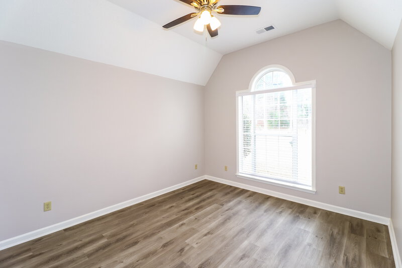 2,580/Mo, 1170 Whitten Rd Memphis, TN 38134 Main Bedroom View