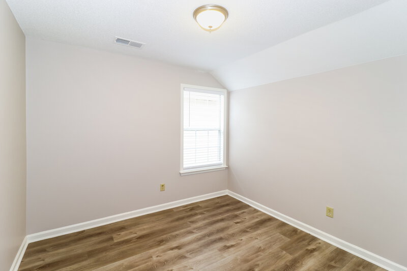 2,580/Mo, 1170 Whitten Rd Memphis, TN 38134 Bedroom View