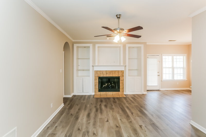 1,920/Mo, 7356 Lauren Ln Olive Branch, MS 38654 Living Room View