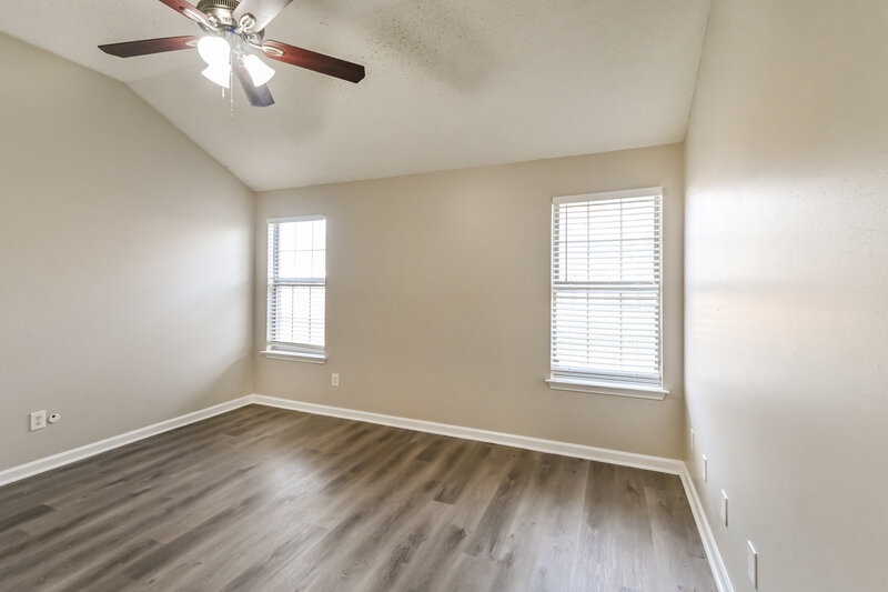 1,635/Mo, 9044 Snow Drift Ln Cordova, TN 38016 Main Bedroom View 2