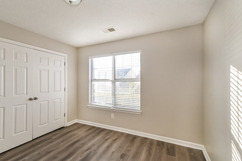 1,635/Mo, 9044 Snow Drift Ln Cordova, TN 38016 Bedroom View 3