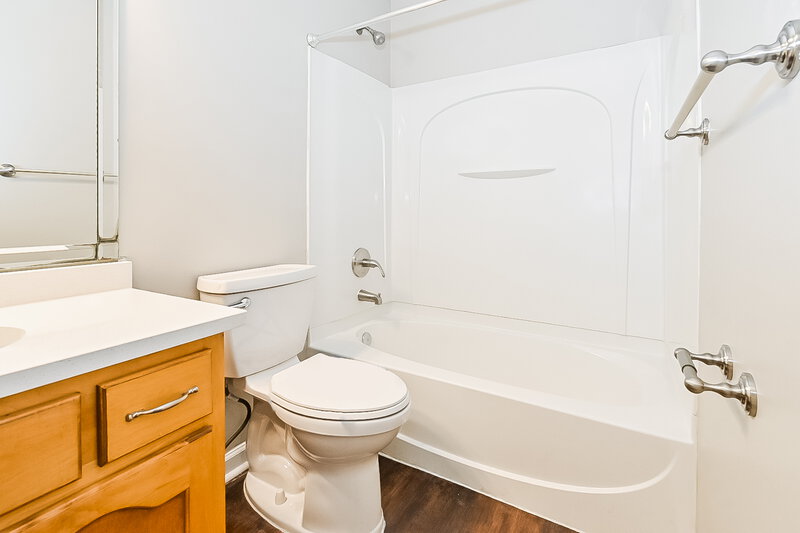 1,795/Mo, 7792 Allen Ridge Ln Olive Branch, MS 38654 Bathroom View
