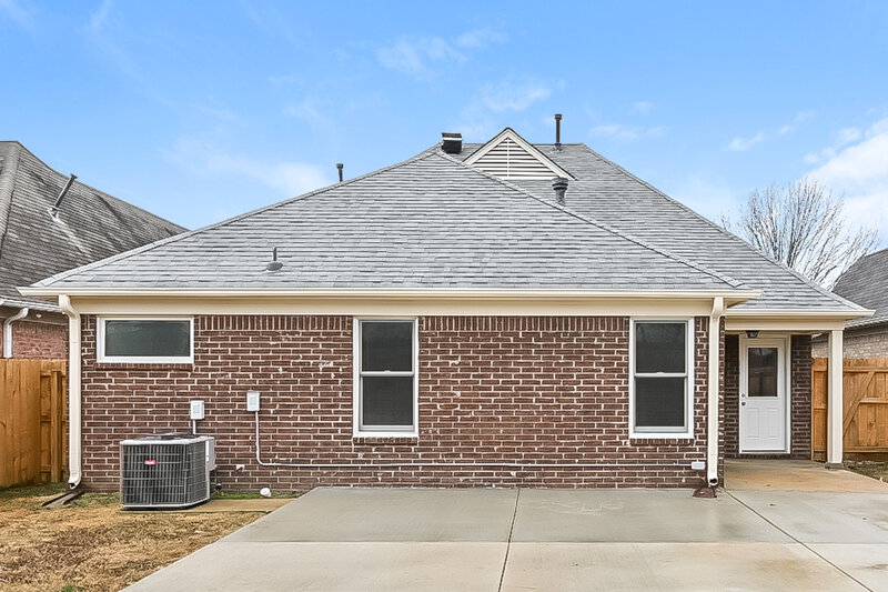 1,795/Mo, 7792 Allen Ridge Ln Olive Branch, MS 38654 Rear View