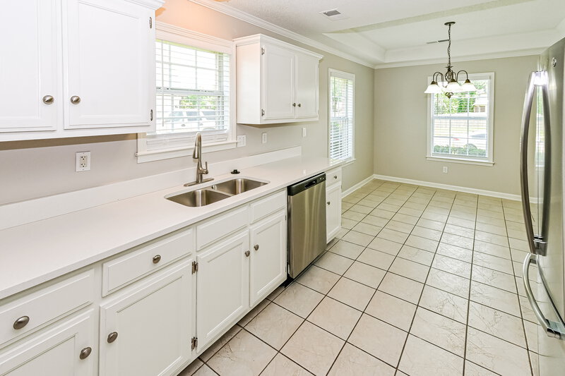 3,210/Mo, 49 Cross Creek Dr Hernando, MS 38632 Kitchen View