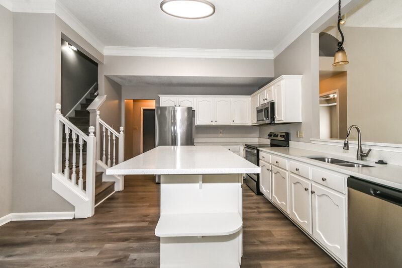 2,090/Mo, 2201 Cresent Ln Southaven, MS 38672 Kitchen View