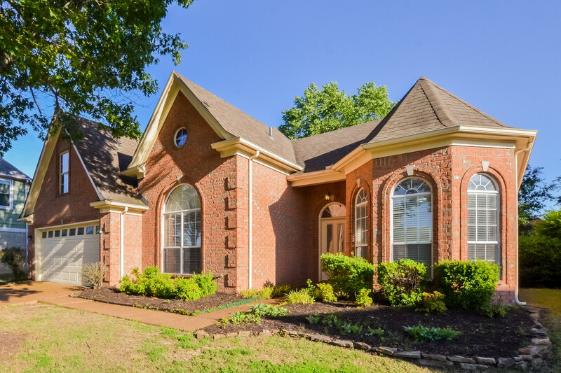 2,045/Mo, 1058 Green Fern Cove Cordova, TN 38018 Front View