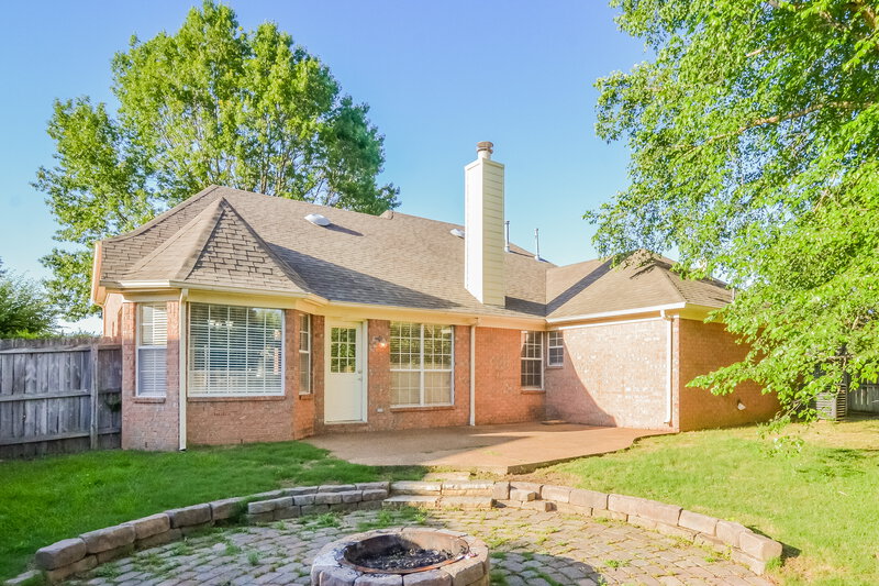 2,045/Mo, 1058 Green Fern Cove Cordova, TN 38018 Rear View