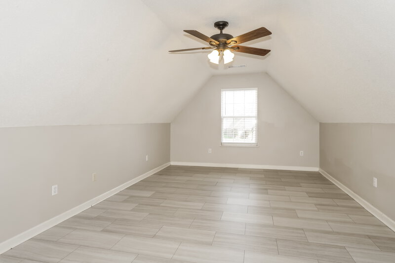 1,965/Mo, 751 Northwood West Cove Hernando, MS 38632 Bonus Room View