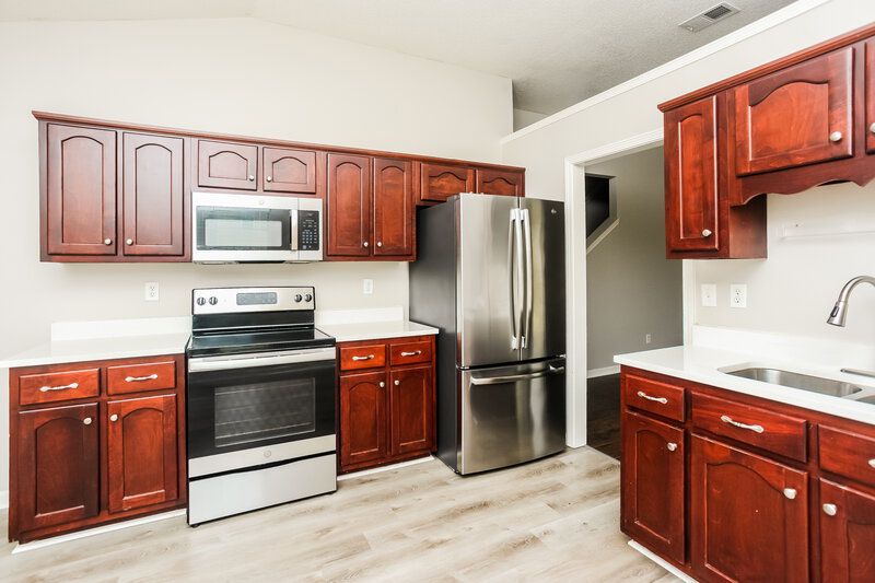 1,890/Mo, 10218 Cottage Oaks Cove Memphis, TN 38016 Kitchen View