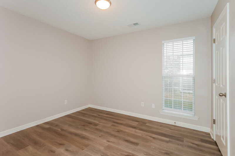 1,755/Mo, 10218 Cottage Oaks Cove Memphis, TN 38016 Bedroom View 3