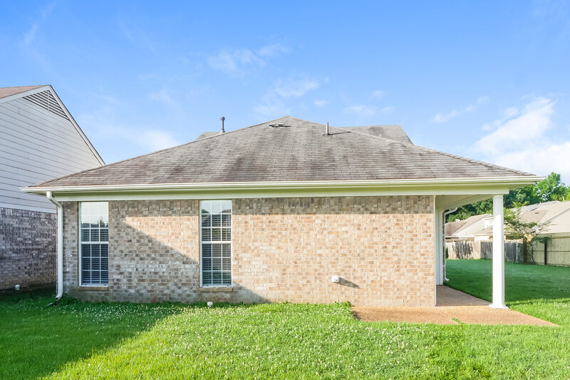 1,755/Mo, 10218 Cottage Oaks Cove Memphis, TN 38016 Rear View