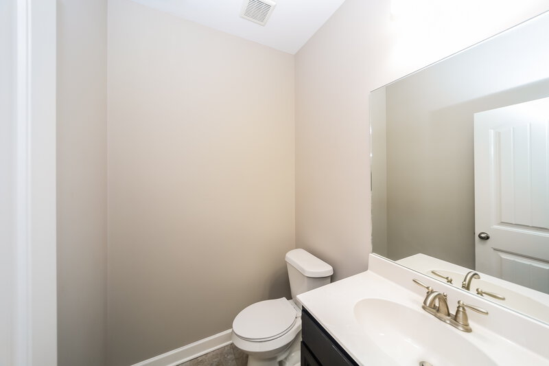3,070/Mo, 7681 Carlton Dr Southaven, MS 38672 Bathroom View