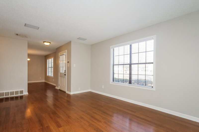 1,790/Mo, 7201 Skidmore Cove Memphis, TN 38119 Family Room View