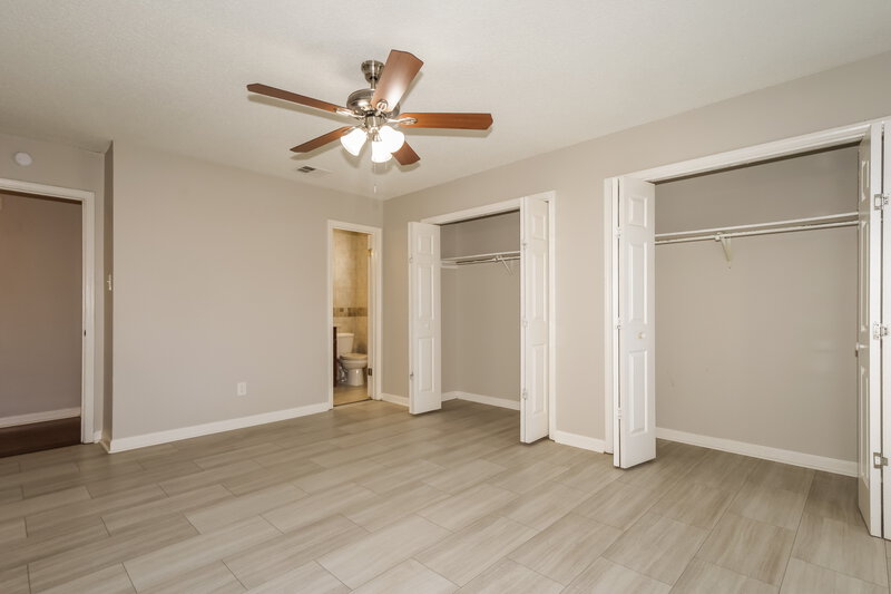 1,790/Mo, 7201 Skidmore Cove Memphis, TN 38119 Main Bedroom View 2