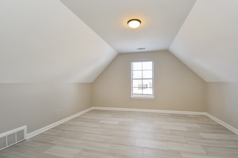 3,300/Mo, 480 Green Willow Cove Oakland, TN 38060 Bedroom View