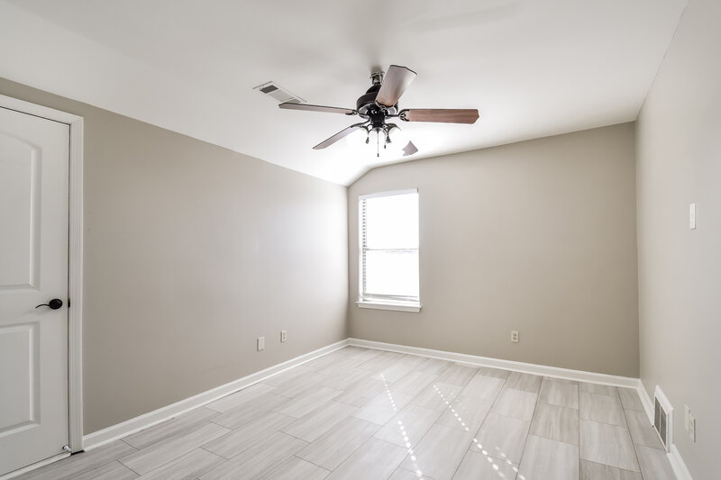 3,300/Mo, 480 Green Willow Cove Oakland, TN 38060 Bedroom View 3